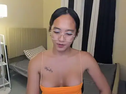 แชท XXX สดของ Brittaneykate