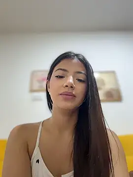 GoodGirlGoneBack live XXX chat