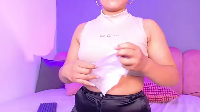SofiaDiamond_'s Live XXX Chat