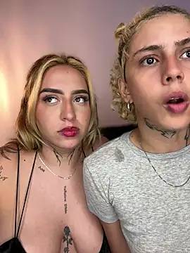 Chat +18 de Velvet1_ ao vivo