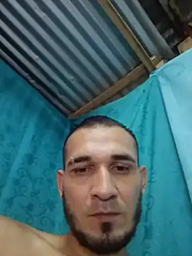 צ'אט XXX בשידור חי של junior_926