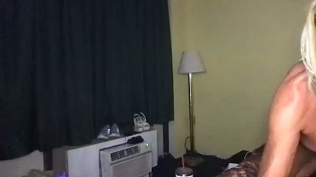 TiffaneyLove live XXX chat