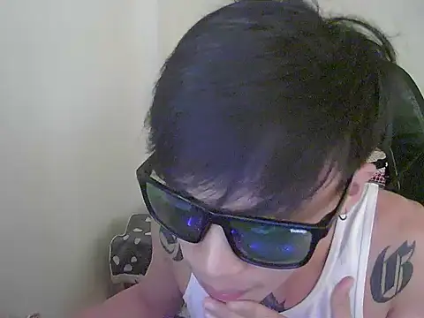 Chat XXX en directo de Hiraya__0