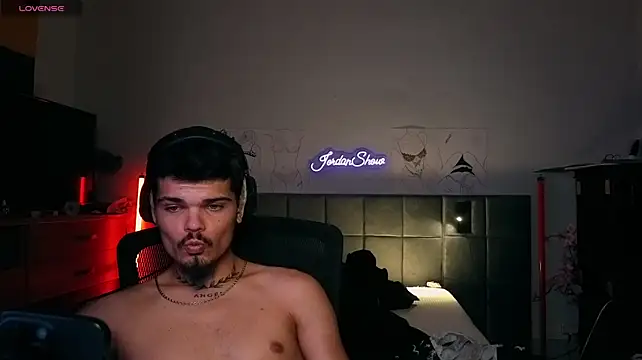 Chatroom XXX en direct de JordanShow
