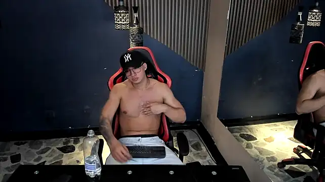 Živý XXX chat Axxel_Muscle