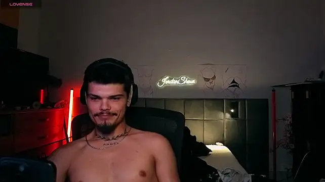 JordanShow élő XXX-chatje