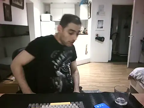 mihaimichael – Naživo XXX chat