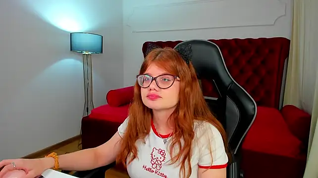 ChloeHalses Live XXX-chat