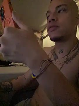 AlphaMasterXxx Chat XXX in diretta