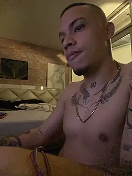 AlphaMasterXxx 라이브 XXX 채팅