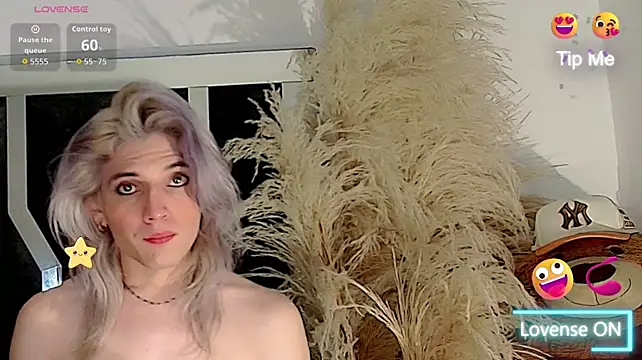 honey_skin Adlı Modelin Canlı XXX Sohbeti