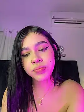 Lily_Woodz's Live XXX Chat
