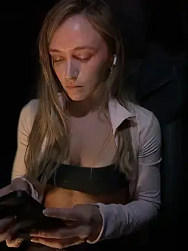 lunagirl13 XXX чат на живо