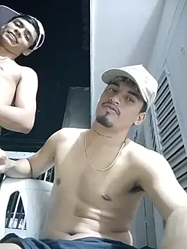 ARES_DAMのライブXXXチャット