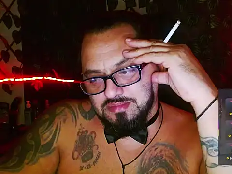 mr_wolf46 élő XXX-chatje