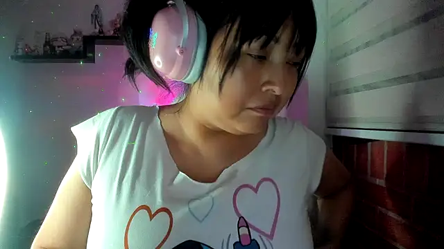Chat +18 de Shaddycute_ ao vivo