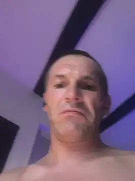 AttractiveSilk5's Live XXX Chat