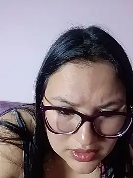 Chat XXX en directo de emmy_collin