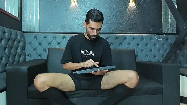دردشة Andres_Bless الجنسية المباشرة