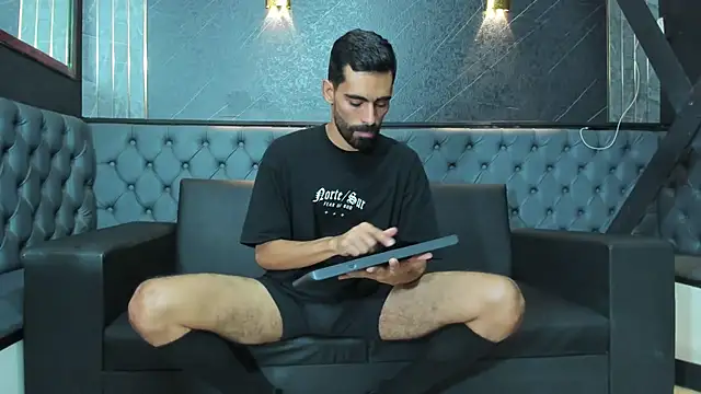 Онлайн чат XXX Andres_Bless