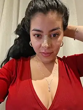 Luianna 在線直播表演