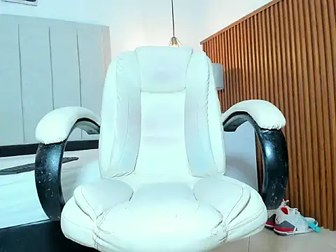 Онлайн чат XXX Antho_x1