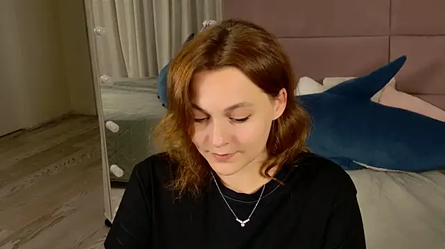 KirraMoss Adlı Modelin Canlı XXX Sohbeti
