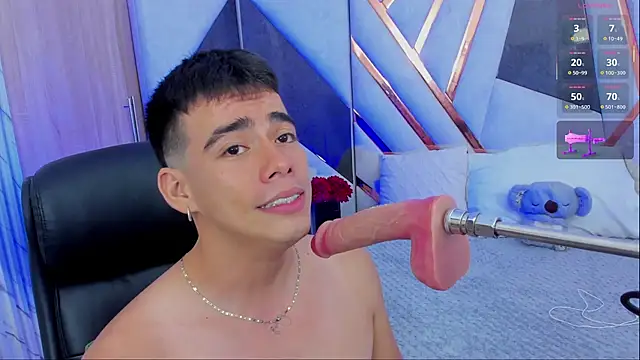 Alejandro_karter18 Adlı Modelin Canlı XXX Sohbeti