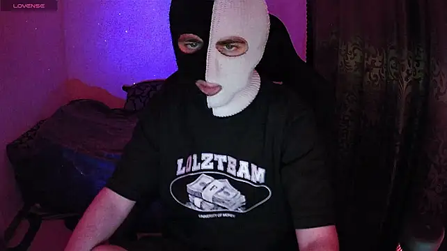 ZXCENSORED- Live XXX-Chat