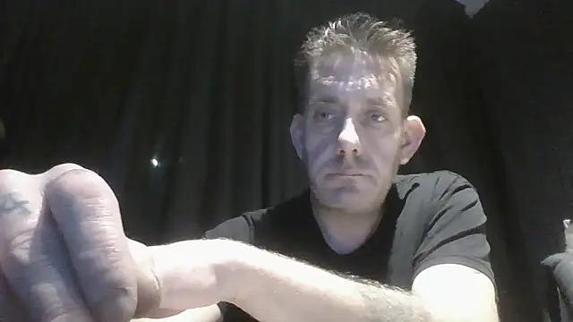 XXX chat uživo modela pietjebelxxkaar81xx