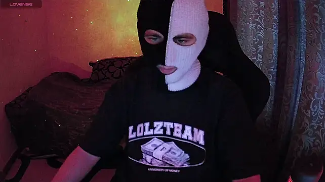 ZXCENSORED- Live XXX-chat