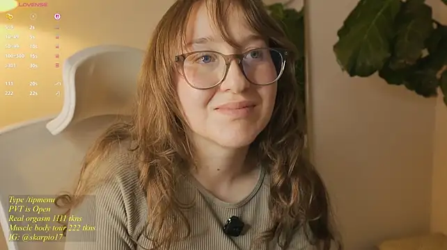 XXX chat uživo modela Scarlett_NoirMuse