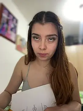 Chat XXX en directo de Cloew_Marz