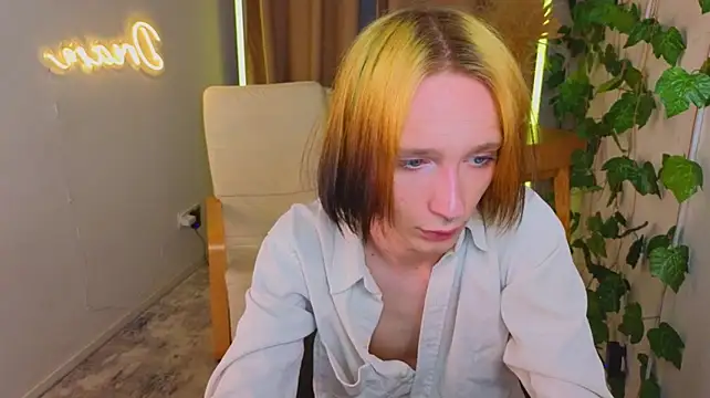 AxelRowe's Live XXX Chat