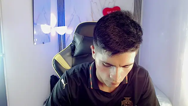 XXX chat uživo modela Ascii_one