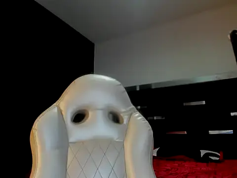 Miranda_bigcock3's Live XXX Chat