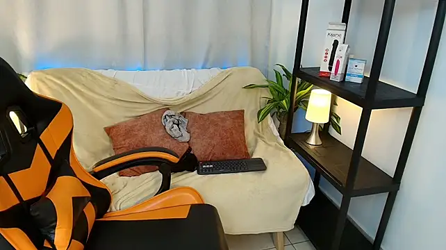 Violet_Cherry10's Live XXX Chat