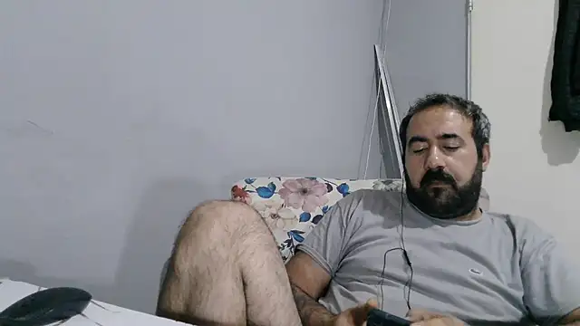 -Hunter_Blaze- Adlı Modelin Canlı XXX Sohbeti