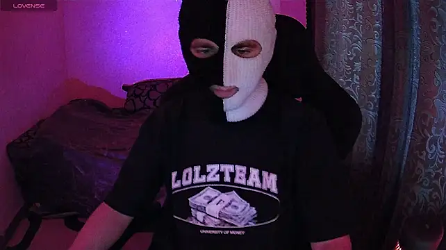 Chat XXX en directo de ZXCENSORED-