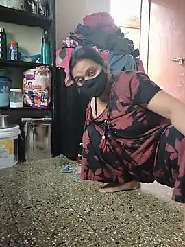 spasyQueen69n Live XXX chat