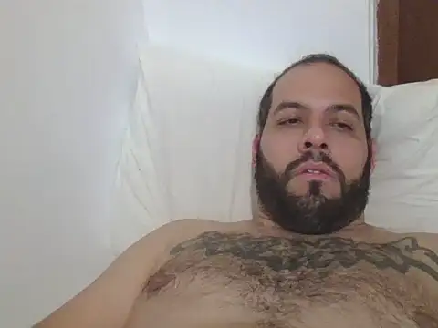 Carlos02145 Live XXX Chat