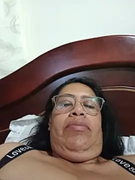 Emilif_ 라이브 XXX 채팅