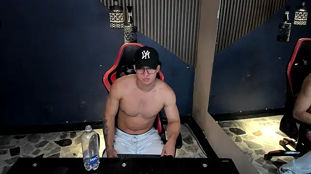 Axxel_Muscle's Live XXX Chat