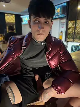 _Tomy08calderon Chat XXX in diretta