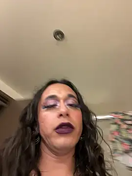 แชท XXX สดของ TranSexualJade95