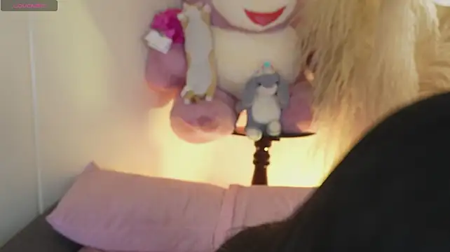 Chat XXX Live mia_roux1