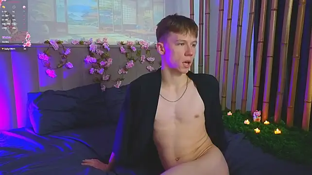 XXX chat uživo modela cuMte_boy