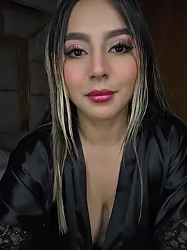 CelesteBlaze_'s Live XXX Chat