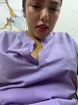 babysaritaan Live XXX chat