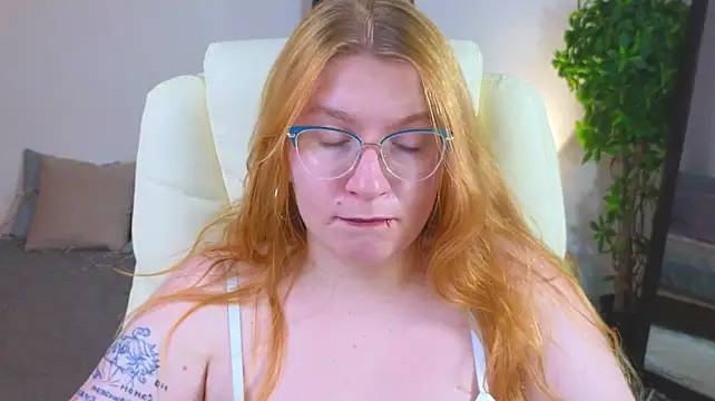 Chat XXX en directo de AliceBrightside